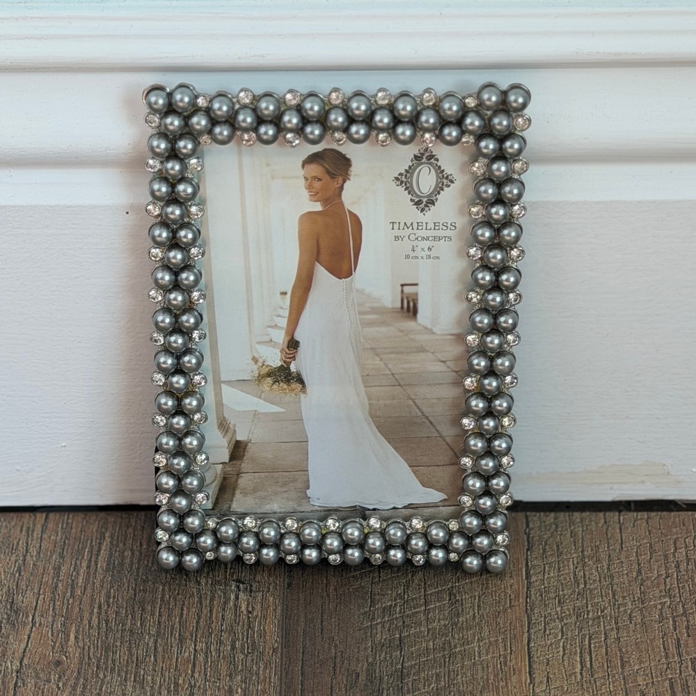 Timeless by Concepts Grey Pearl Rhinestone 4x6 Photo Frame Wedding Bridal NWT
